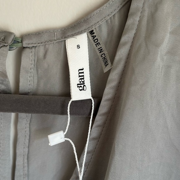 NWT Glam Drape Wide Flowy Sleeve v-neck Bodysuit Taupe/grey Size Small - Picture 3 of 6